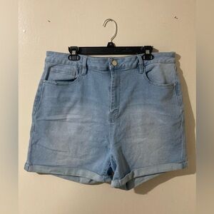 Fashion‎ Nova Women’s Shorts Denim Size 18 Chino Bottoms Zippered Button Pockets